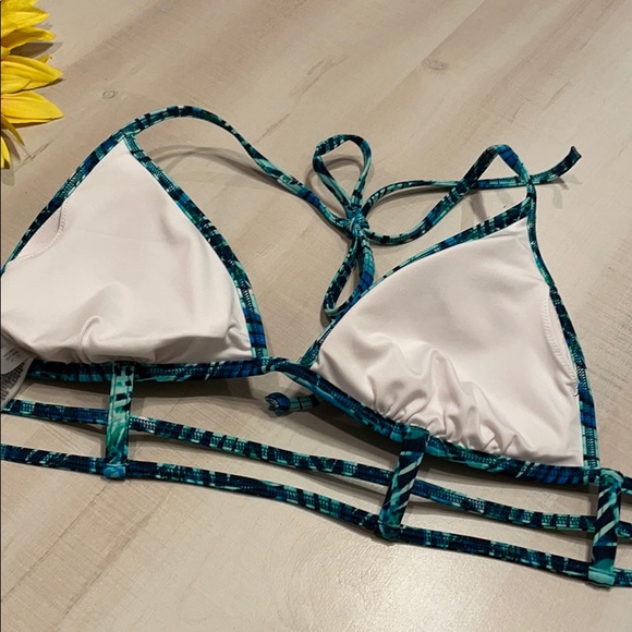 PINK Victoria's Secret Triangle Caged Bikini Top - Picture 4 of 6